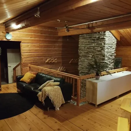 Arctic House